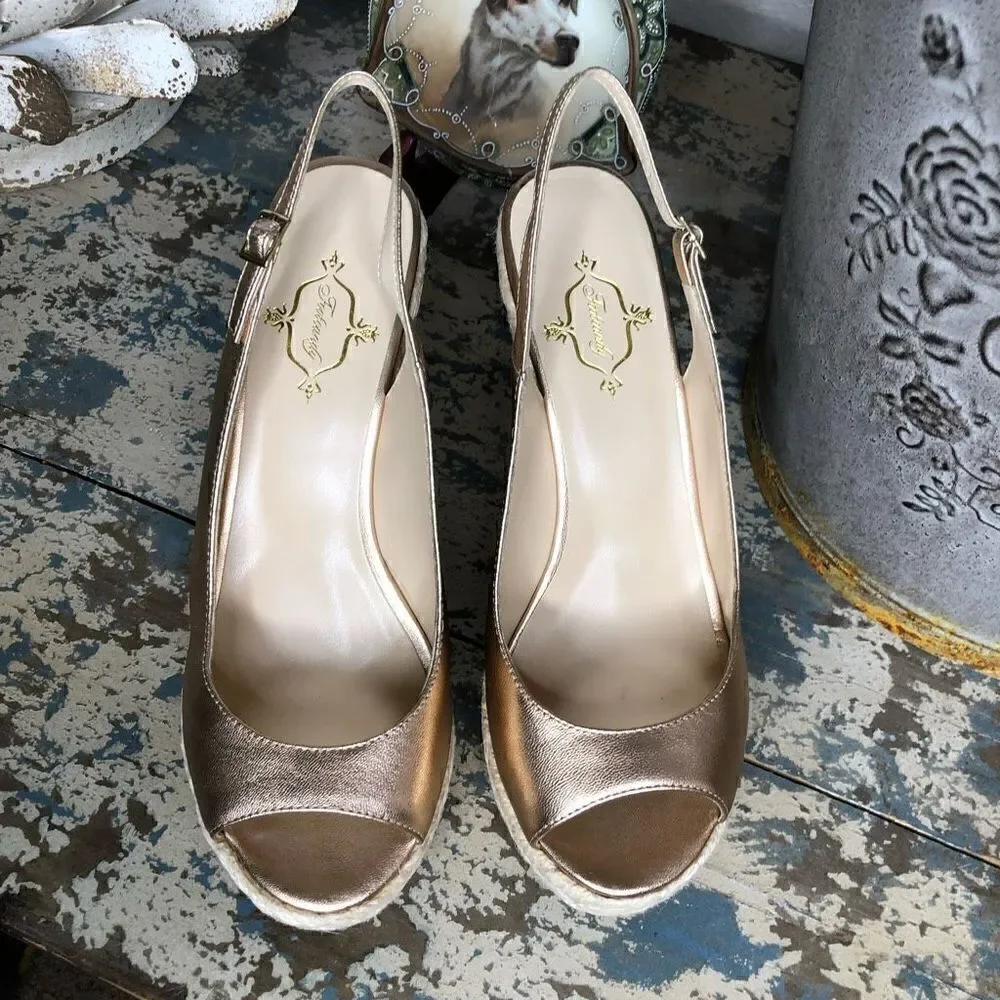 NEW Footcandy Costa Rica Rose Gold Coastal, Y2K Slingback Peep Toe Wedge